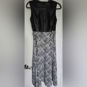 Elegant Black and Gray Women's Dress-Calvin Klein